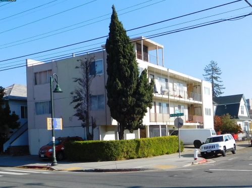 3000 Fruitvale Ave, Oakland, CA 94602-2151
