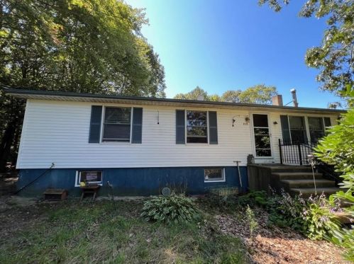 215 Pine Hill Rd, North Sterling, CT 06377-2304