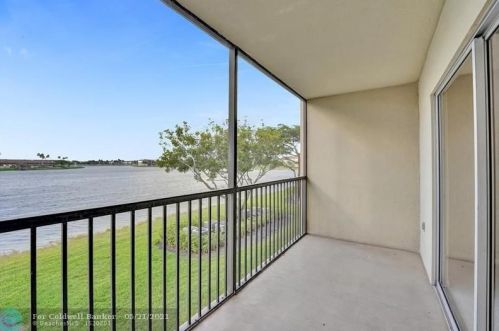 13355 16th Ct, Hollywood FL  33027-2435 exterior