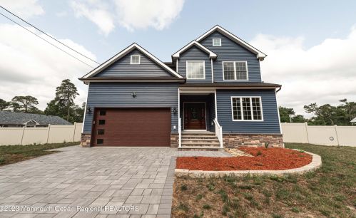 394 Nixon Ave, Berkeley Township, NJ 08721-2934