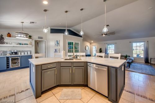 2505 20th Ave, Cape Coral FL  33904-3226 exterior