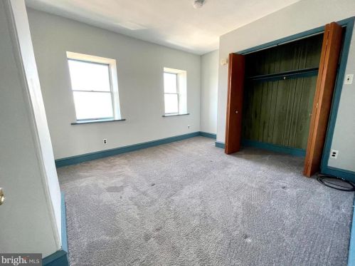 4233 Boone St, Philadelphia PA 19128-5003 exterior