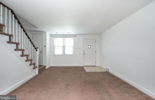254 Pine St, Manor, PA 19036-1006