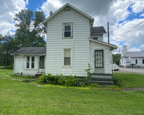 5396 Erie St, Edinburg, PA 16116-1248