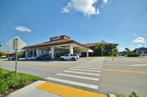 800 137th Ave, Hollywood FL  33027-3553 exterior
