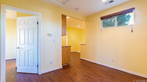 15728 Leadwell St, Van Nuys CA 91406-2537 exterior