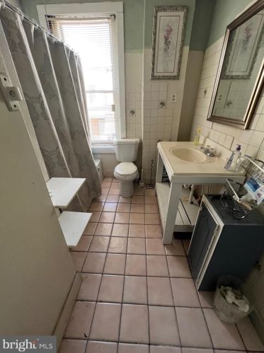 5935 Arch St, Philadelphia PA  19139-2320 exterior