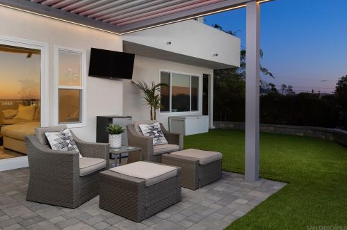 3136 Geronimo Ave, San Diego CA 92117-6244 exterior