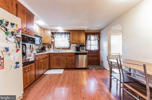 661 Holland Rd, Southampton PA  18966-1818 exterior