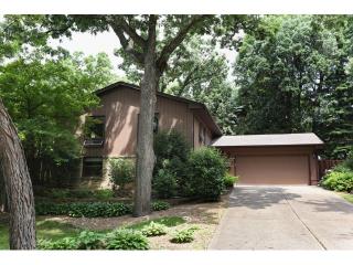 7116 Windgate Rd, Saint Paul, MN 55125-1530