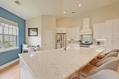 1869 Palmetto Isle Dr, Mount Pleasant SC  29466-8773 exterior