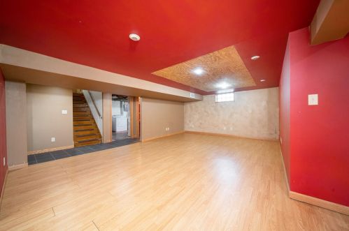 4612 Van Beck Ave, Milwaukee WI 53207-4458 exterior