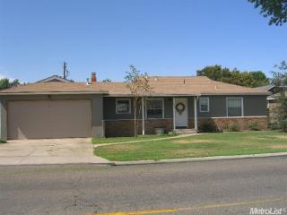 1875 Marshall St, Turlock CA  95380-4239 exterior