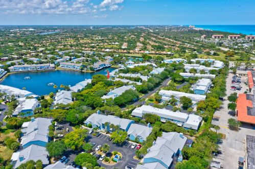 614 Ocean Dunes Cir, Jupiter FL  33477-9113 exterior