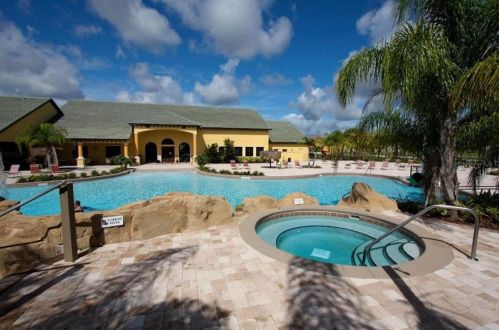 8962 California Palm Rd, Kissimmee FL 34747-1574 exterior