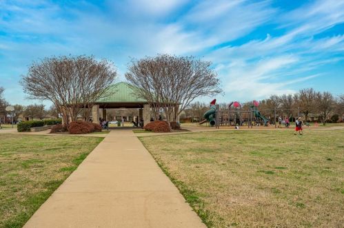 1532 Charleston Dr, Allen TX exterior