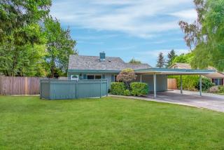 4712 188th St, Lynnwood, WA 98037-4641