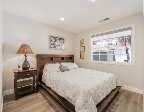 24494 Leona Dr, Hayward CA  94542-1010 exterior