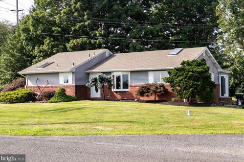 75 Herbert Rd, Trenton, NJ 08691-2918