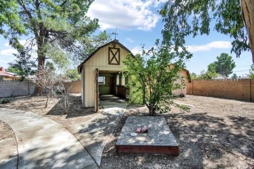 762 Peach St, San Jacinto CA  92583-2804 exterior