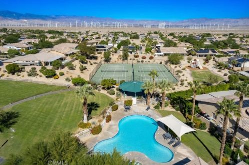 828 Mira Grande, Palm Springs CA  92262-1209 exterior