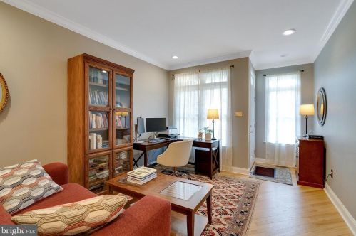 654 Greycliffe Ln, Prospectville PA  19002-1951 exterior