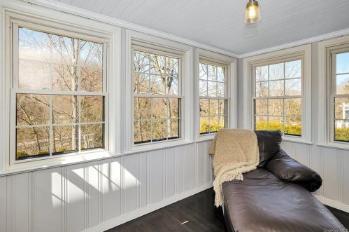 179 Benic Pl, Hawthorne NY  10532-1033 exterior