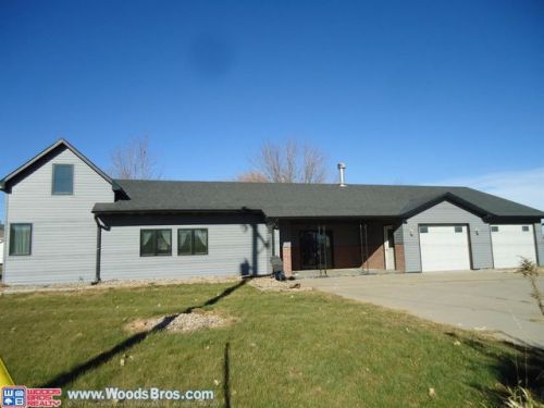 880 1st St, Utica, NE 68456-6121