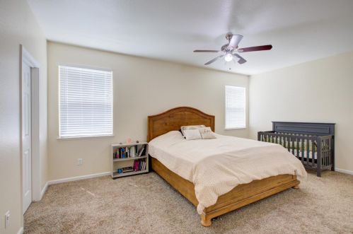 1429 Emerald Dr, Livingston CA  95334-9490 exterior