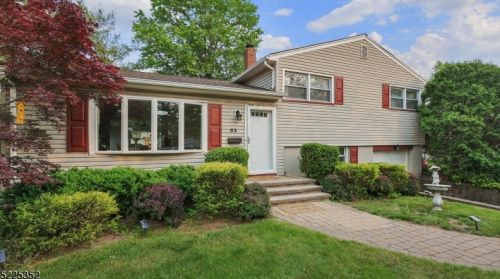 52 Glenwood Rd, Fanwood, NJ 07023-1420