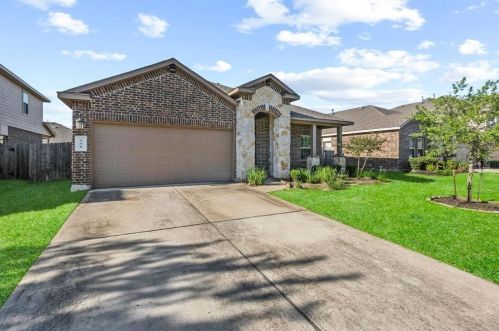 150 Meadow Valley Dr, Conroe TX  77384-2132 exterior