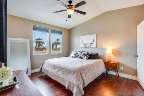 911 27 St, San Diego CA 92102-1013 exterior