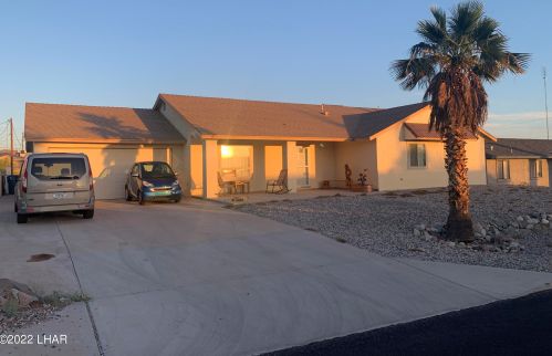 3166 Star Dr, Lake Havasu City, AZ 86406-7186