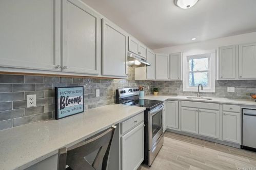 37 Emperor Ln, Montgomery NY  12549-1919 exterior