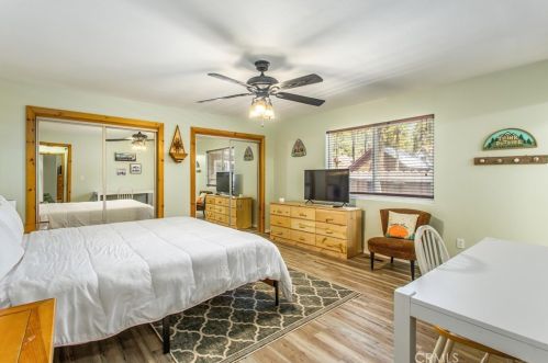 901 Myrtle Ave, Big Bear City CA  92314-9790 exterior