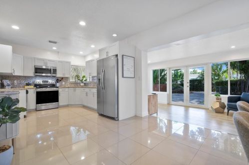 45 103 St, Miami FL 33138-2457 exterior