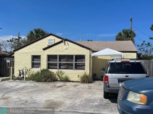 138 18th St, West Palm Beach, FL 33404-6151