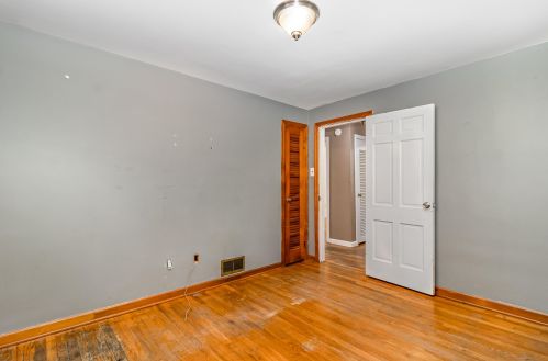 13 Meadow Ln, Florence KY  41042-2642 exterior