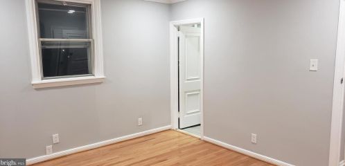 850 Longshore Ave, Philadelphia PA  19111-4423 exterior