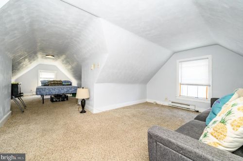 18 Barber Ave, West Deptford NJ  08096-2414 exterior