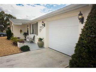 5724 Mosaic Dr, Tarpon Springs, FL 34690-6473
