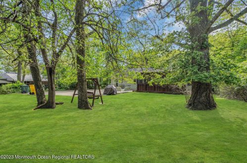 111 Autumn Rd, Lakewood NJ  08701-1622 exterior