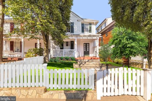 3417 Porter St, Washington, DC 20016-3125