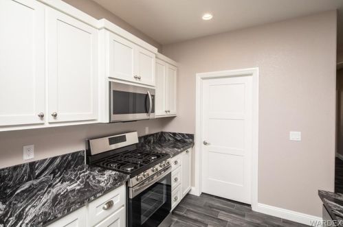 3272 Secret Pass Canyon Dr, Bullhead City AZ  86429 exterior