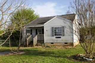 15 Albemarle St, Lexington NC  27292-5213 exterior