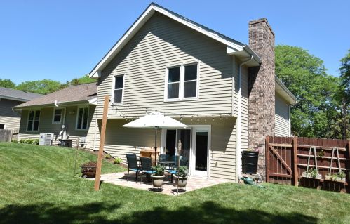 2904 Sussex Ln, Waukesha, WI 53188-1387