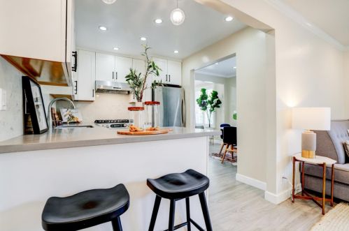 101 De Soto Way, San Bruno CA  94066-4719 exterior