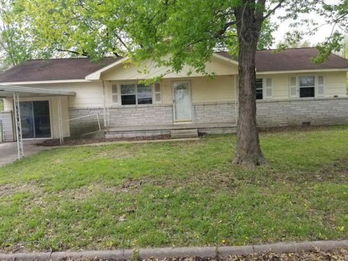 425 21st Ave, Miami, OK 74354-1816