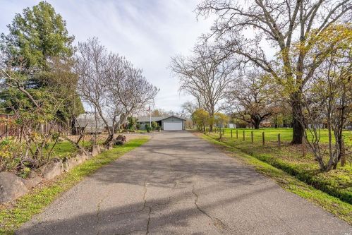 6530 Old Redwood Hwy, Santa Rosa CA  95403-1126 exterior