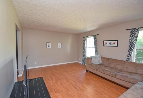 1413 Breckenridge Dr, Amelia OH  45102-1171 exterior